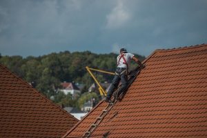 4 Causes of Roof Damage jim amos contracting